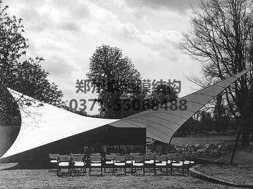 Frei Otto1955年德國園藝展膜結(jié)構(gòu)設計